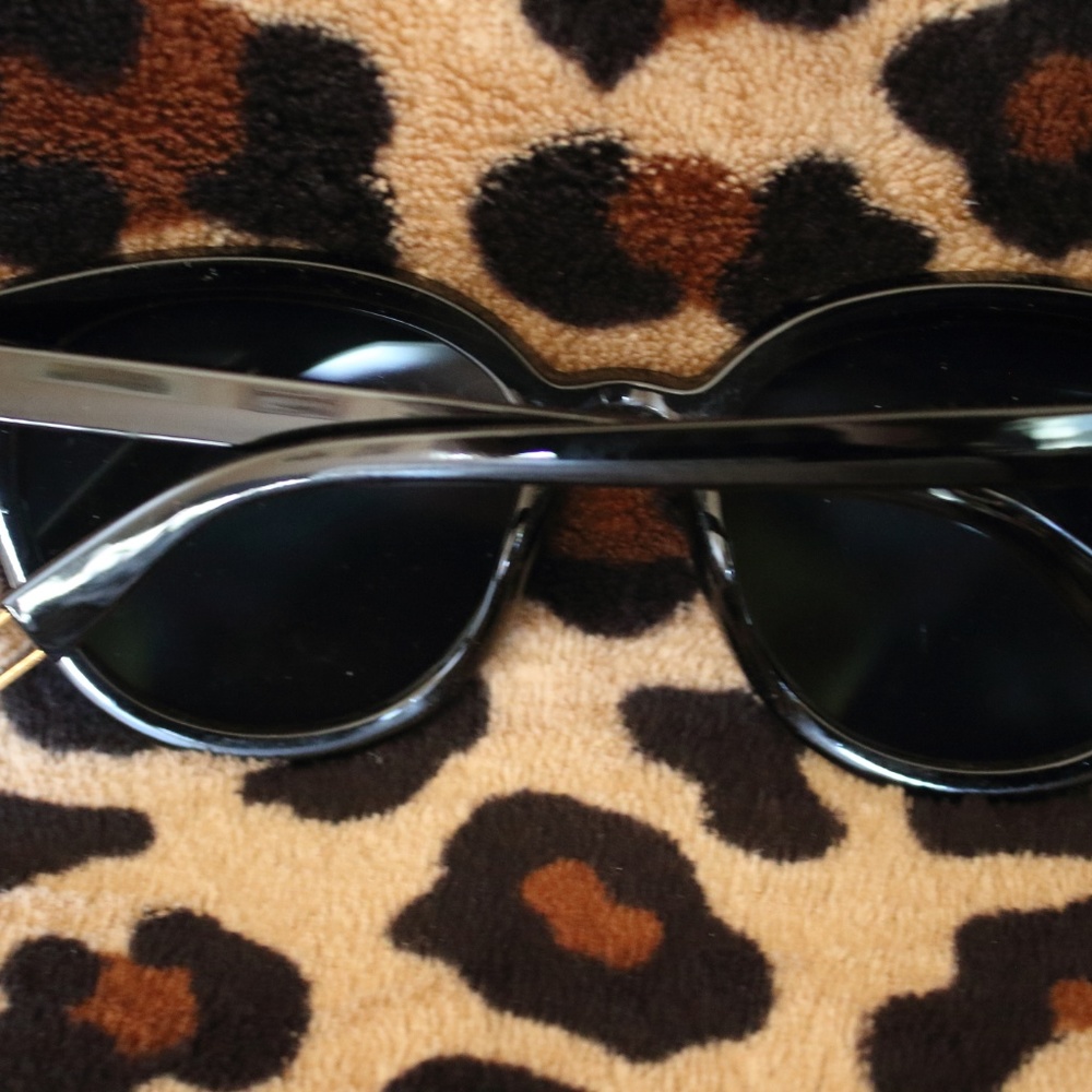 *HP* 10/21/21 NIB TRENDY iWEAR GALORE HAILEY SUNGLASSES IN RAINB - Picture 5 of 6